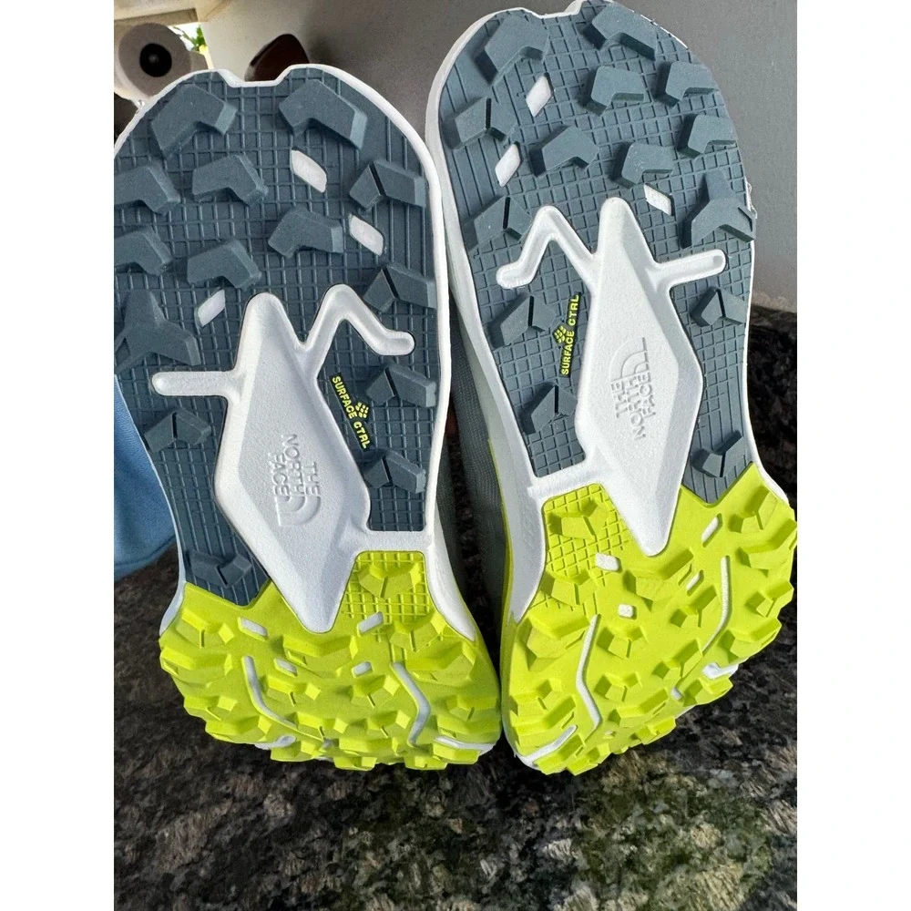 The North Face Altamesa 500 V2 Mens Trail Running Shoes Grey sneakers Sz 8.5